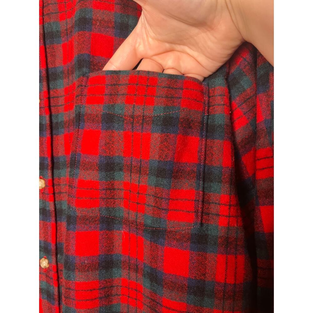 1970s Pendleton Red Spruce Green Christmas Plaid Wool Dagger Collar Shirt L Long - Picture 6 of 7